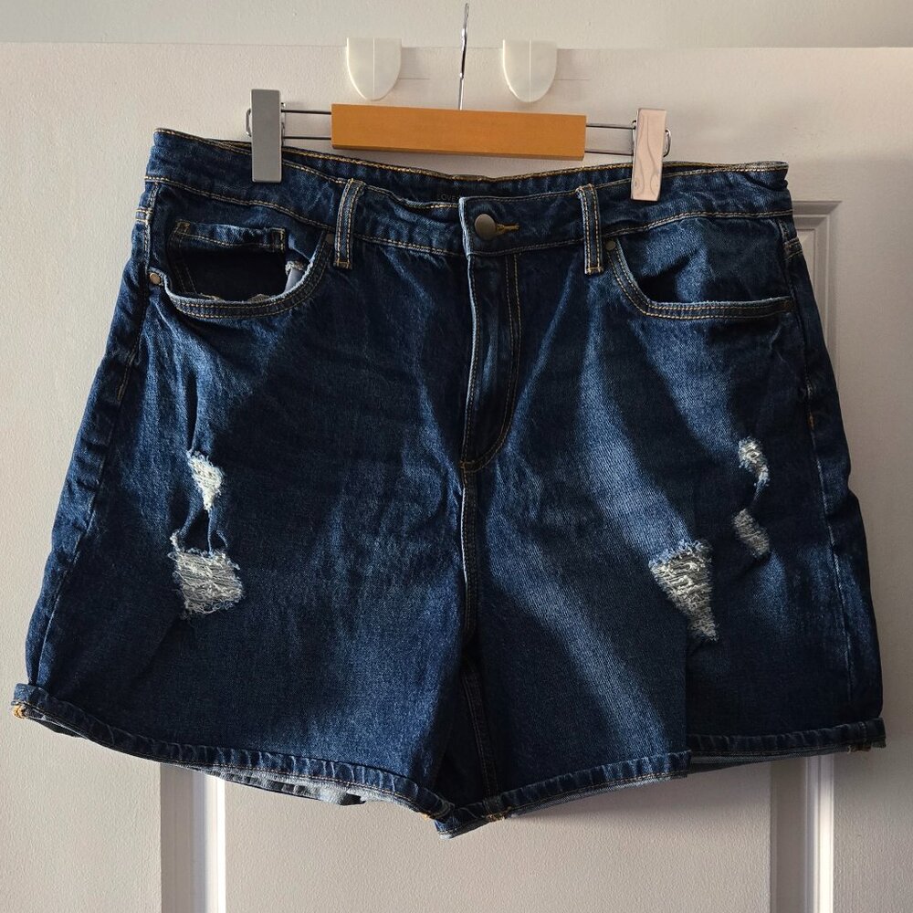 Love Culture Denim Shorts Size 13